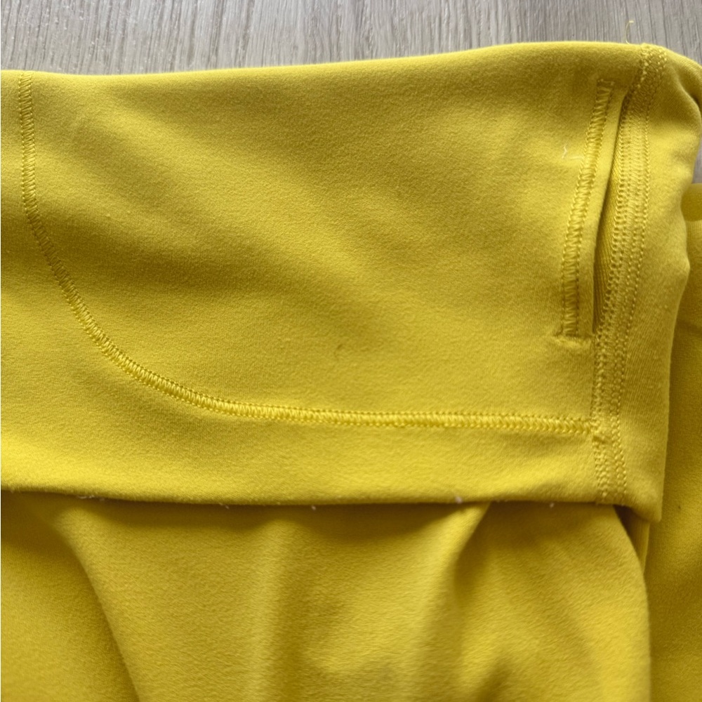 Bright Yellow High-Waist Leggings for Active Comfort - Picture 13 of 16